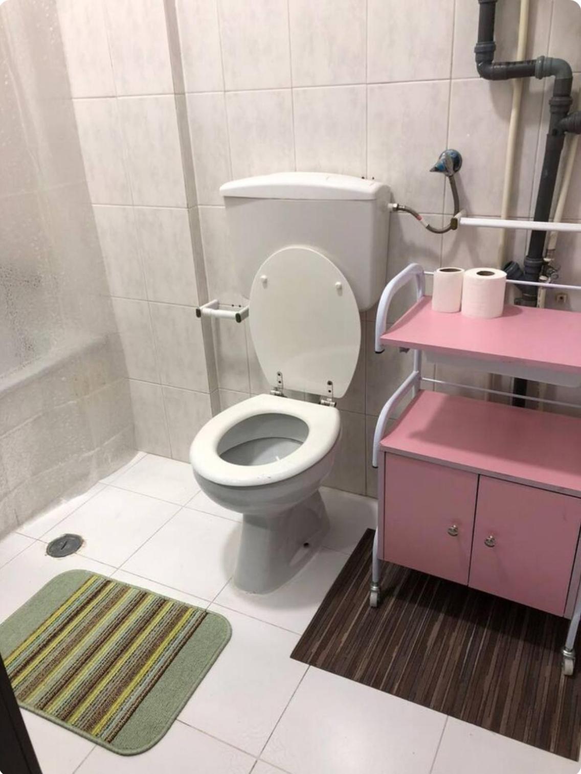 Apartmán Quarto Calmo E Acolhedor Almada Exteriér fotografie