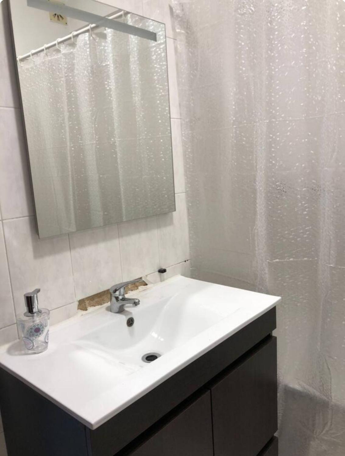 Apartmán Quarto Calmo E Acolhedor Almada Exteriér fotografie